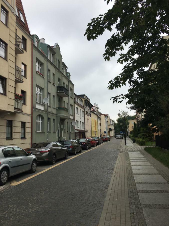 Апартаменти Przedwojenna Kamienica Свіноуйсьце Екстер'єр фото